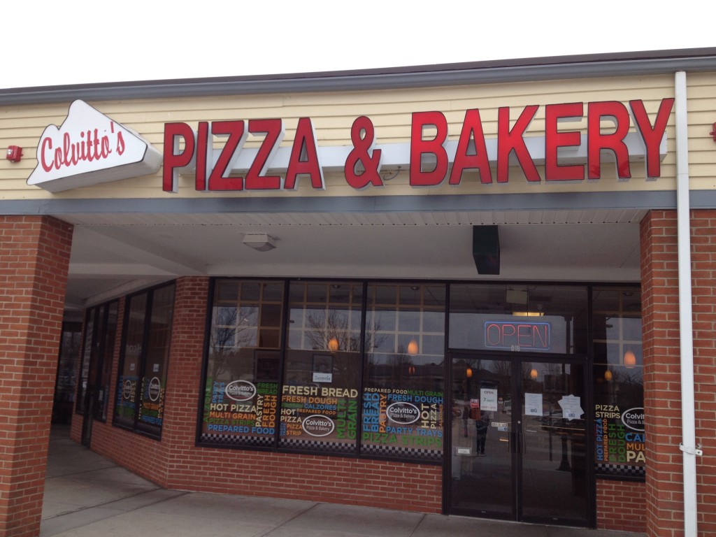 CALVITTO'S PIZZA & BAKERY, 90 Port Judith Road, Narragansett, Rhode Island